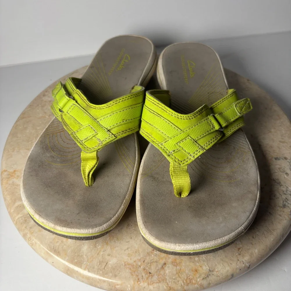 Clarks Cloudsteppers Arla Glitz Sandals 8 Lime Green Adjustable Flip Flops